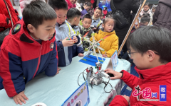 激发摸索将来的心